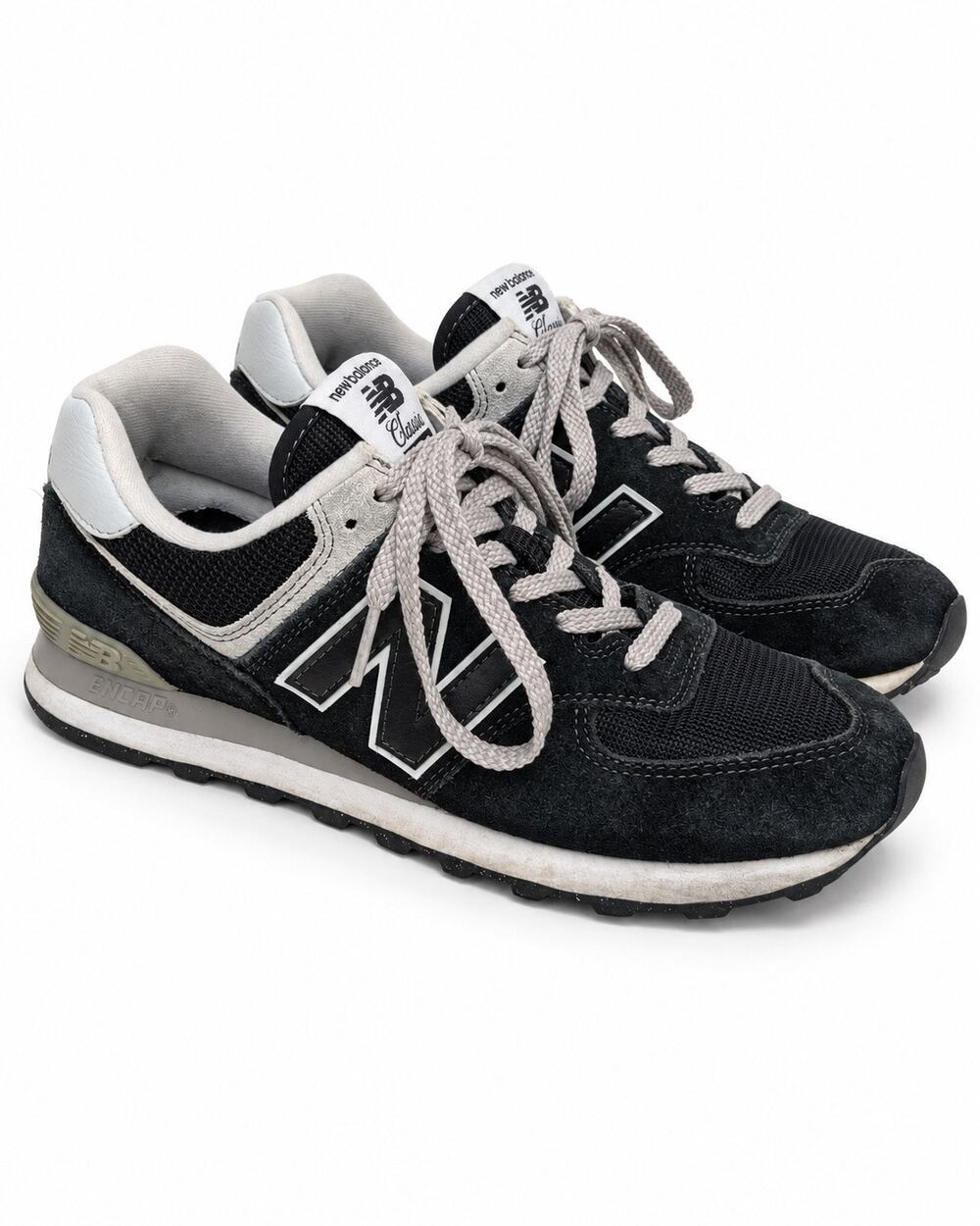 New Balance 574 Core Black Gray Suede Sneakers Women’s Size 8 WL574EVB